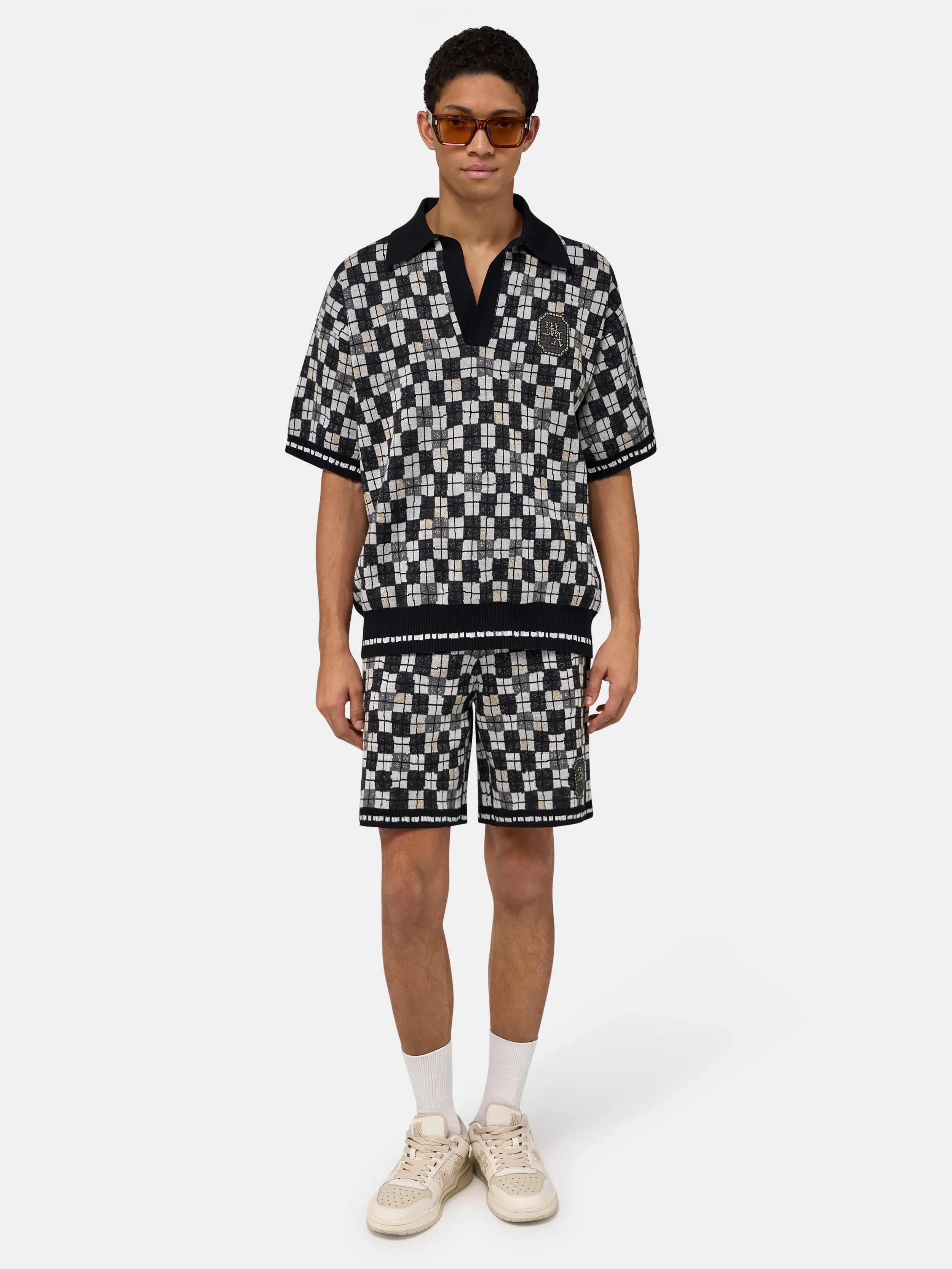 CHATEAU CREST SHORT - Black - Image 2
